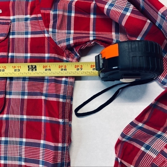 TOMMY HILFIGER XL CASUAL BUTTON DOWN - Picture 4 of 7